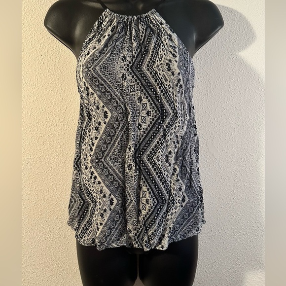 🔴$1SALE$ Tie Halter top - Picture 1 of 5